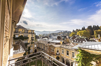 Вид из отеля HELIOPARK Bad Hotel Zum Hirsch