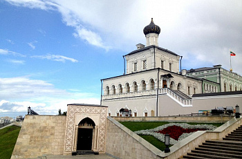Дворцовая церковь