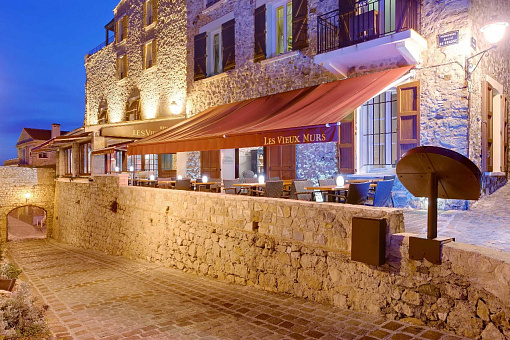 Les Vieux Murs