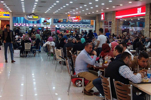 Фудкорт в Al Mansur Mall