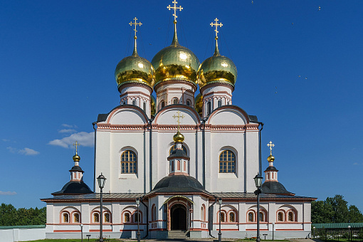 Успенский собор Иверского монастыря