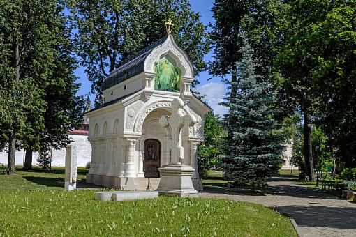 Памятник-часовня князю Дмитрию Пожарскому