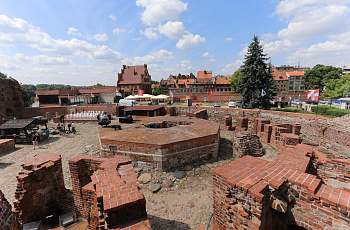 Торунь