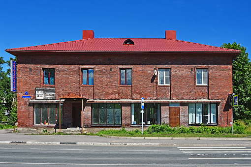 Улица Победы, 33.