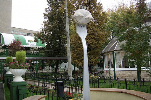 Скульптура «Пельмень»