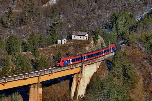 Сербская электричка
