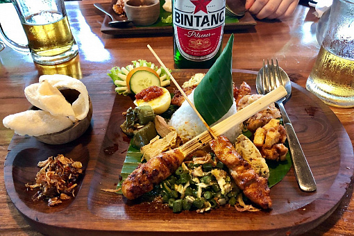 Обед Balinese Home Cooking