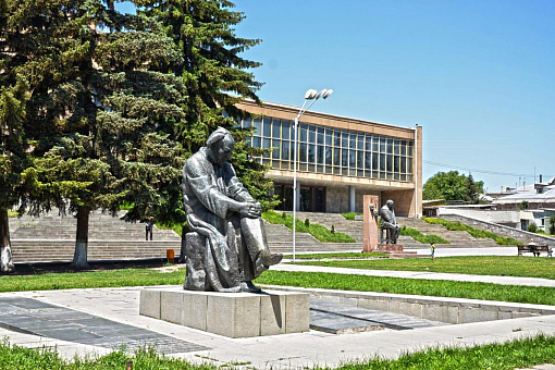 Гюмрийский драматический театр