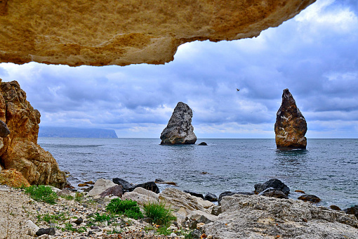 Скалы Орест и Пилад