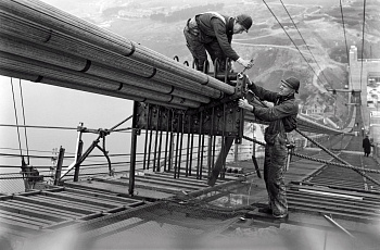Рабочие на мосту, 1936 г.