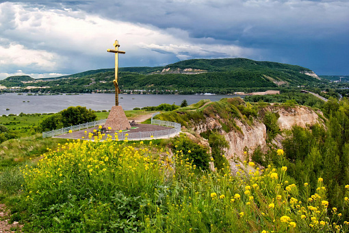 Царев курган