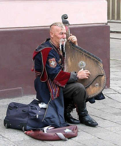 Уличный музыкант