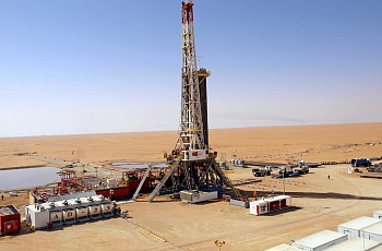 Добыча нефти в пустыне