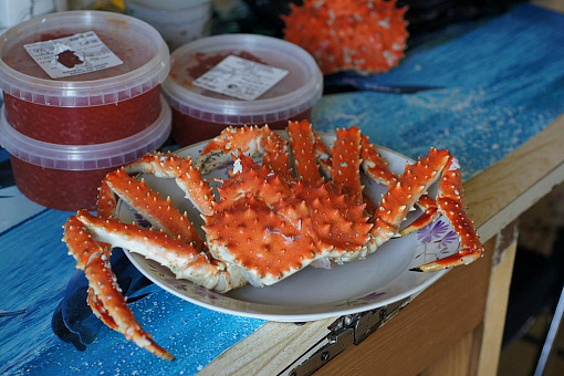 Камчатский краб и красная икра