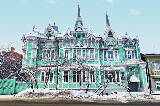 Изумрудный дом на улице Белинского
