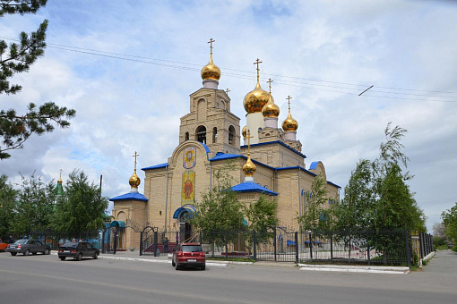 Кафедральный Константино-Еленинский собор в Костанае