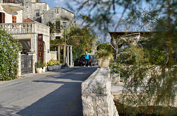 Тиват