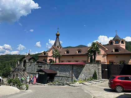 Крестовая пустынь