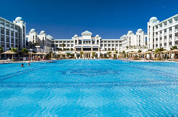 Concorde Green Park Palace 5*