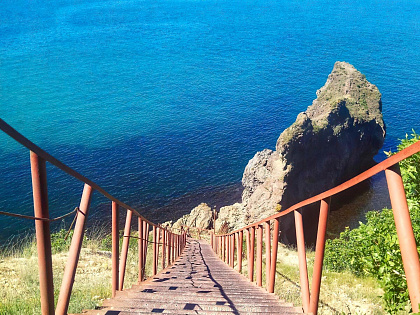 Спуск к мысу Фиолент