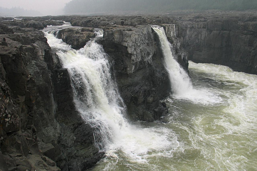 Большой Курейский водопад