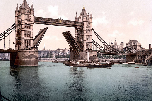 Тауэрский мост в 1900 году