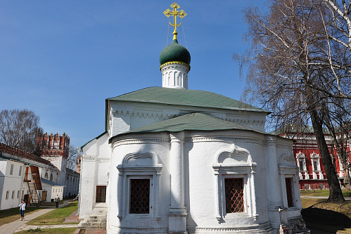 Амвросиевская церковь с трапезной и палатами Ирины Годуновой XVI-XVII вв.