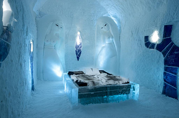 Необычный отель Icehotel