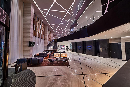 Лобби отеля Hilton Belgrade