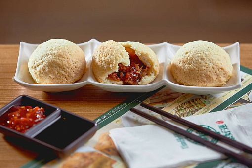 Булочки со свининой и соусом BBQ в ресторане Tim Ho Wan