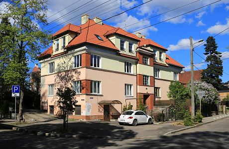 Амалиенау
