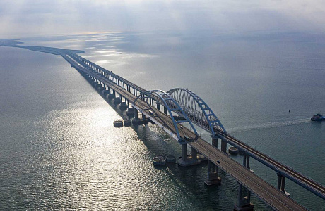 Крымский мост

	
