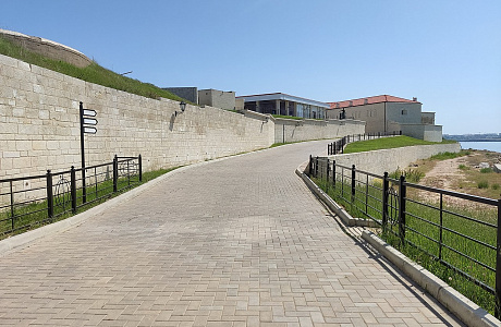 Константиновская батарея

	
