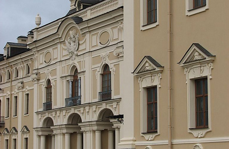 Константиновский дворец